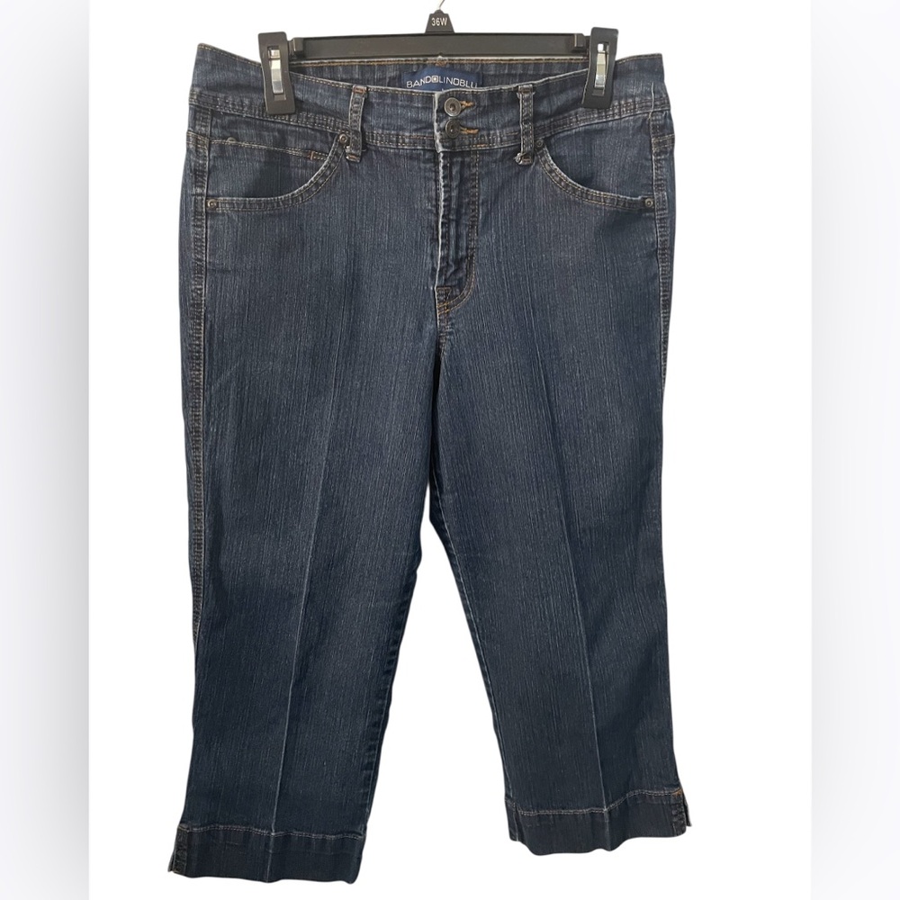 Bandolino Cropped Capris Jeans Blue Dark Wash Size Size 12 x 16”L